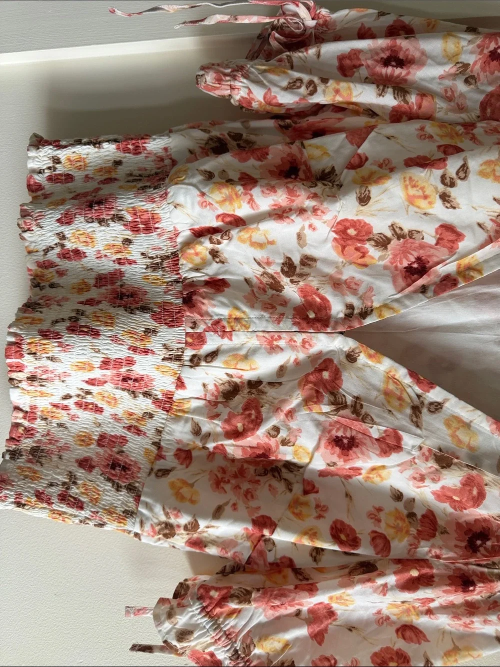 Abercrombie & Fitch White Floral V-Neck Smocked Hem Blouse